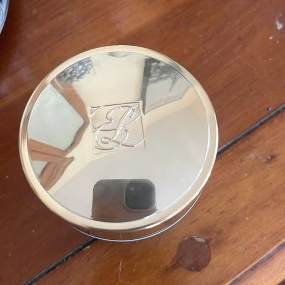 Estée Lauder moisturizer - Picture 2 of 6